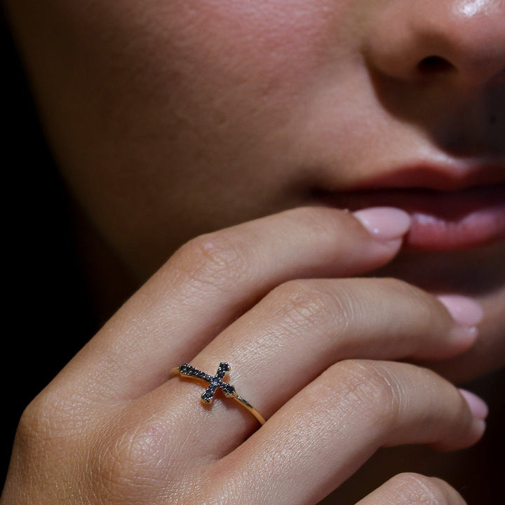 YELLOW GOLD BAROQUE RING