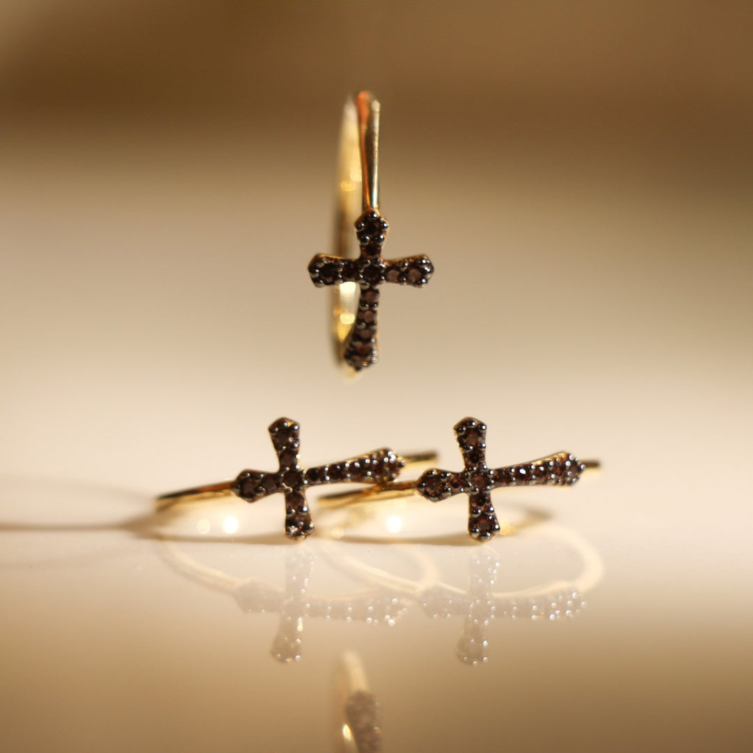 YELLOW GOLD BAROQUE RING