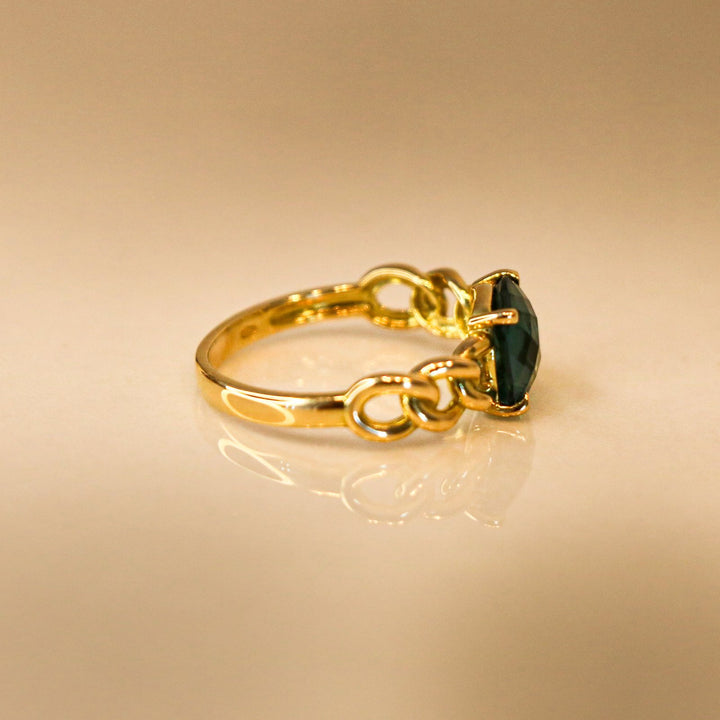 CLEO ROYAL BLUE CHAIN RING YELLOW GOLD