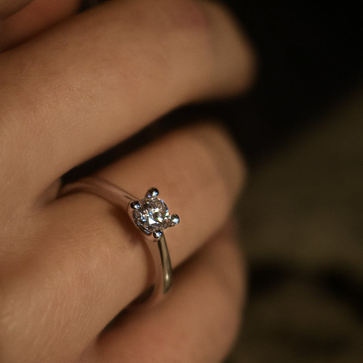 ANELLO SOLITARIO DIAMANTE ORO BIANCO