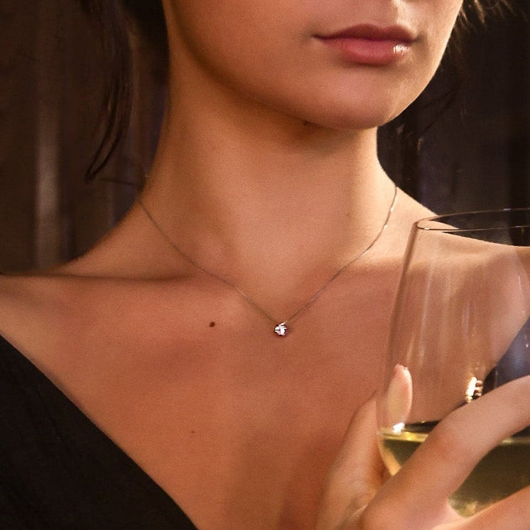 COLLANA SOLITARIO CON DIAMANTE IN ORO BIANCO