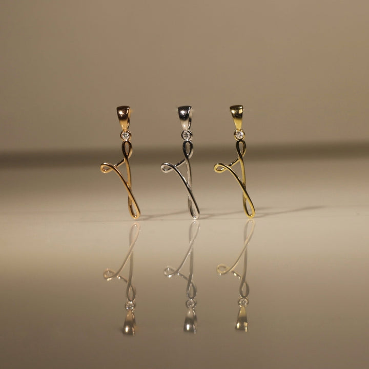 CORSICAN LEIA DIAMOND YELLOW GOLD PENDANT