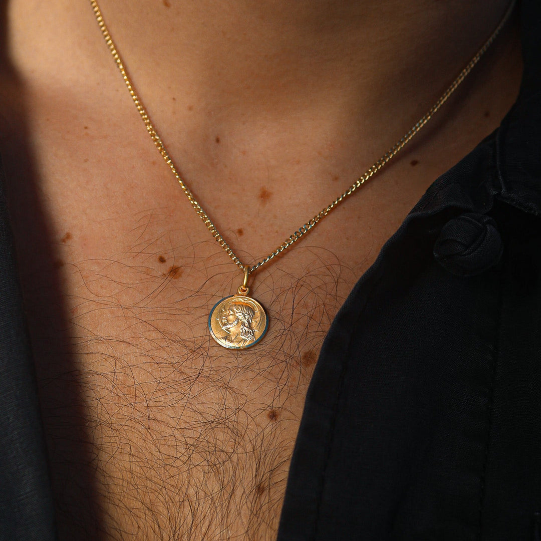 ICONIC YELLOW GOLD CHRIST PENDANT